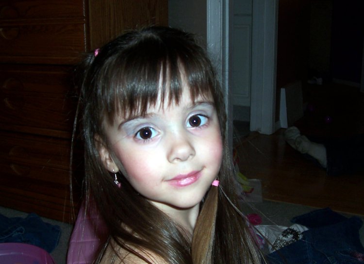 Name:  Sydney with makeup.jpg
Views: 27
Size:  52.3 KB