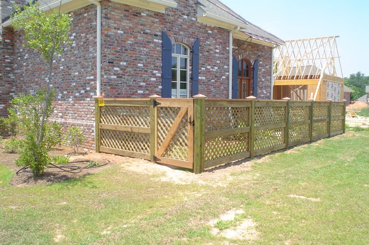 Name:  4'_LATTICE_FENCE.jpg
Views: 2297
Size:  124.6 KB