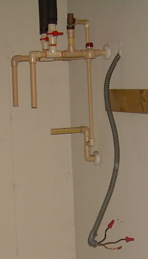 Name:  garage water heater closeup.JPG
Views: 297
Size:  247.4 KB