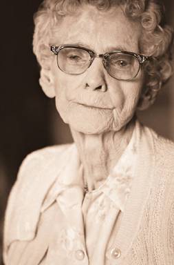 Name:  old lady.jpg
Views: 281
Size:  12.5 KB