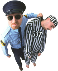 Name:  policeman20and20hacker.jpg
Views: 26
Size:  43.9 KB