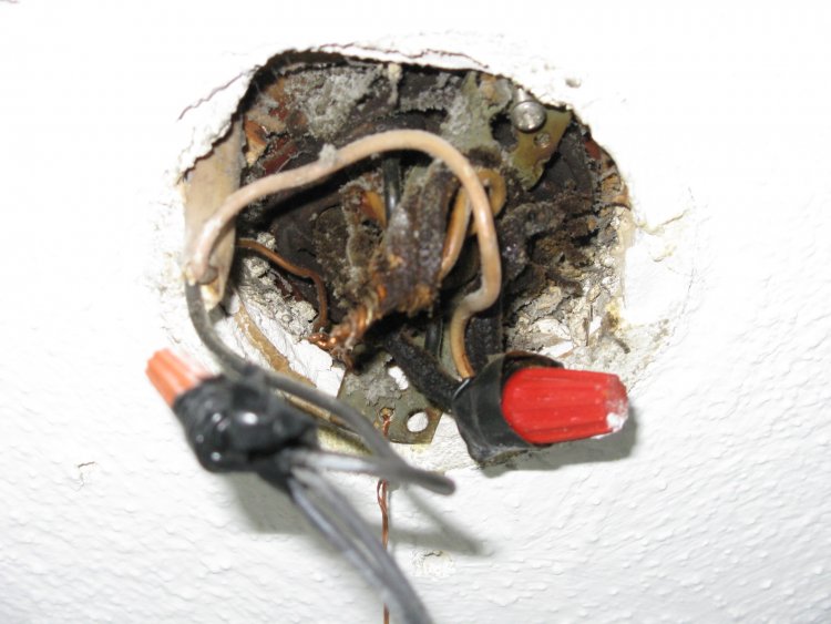 How To Install An Outlet Box In Ceiling