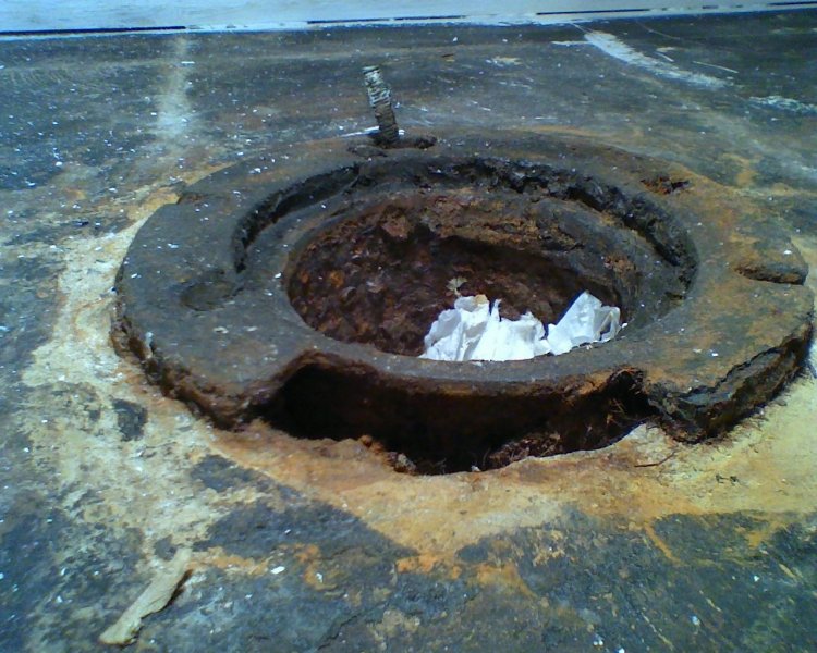 What does a toilet flange repair ring do?