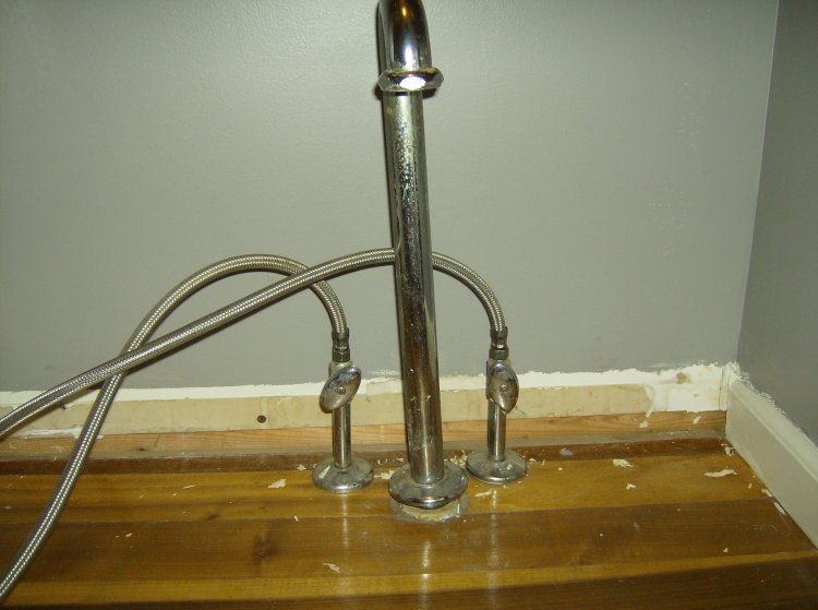 Replacing bath vanity shutoff valve issues