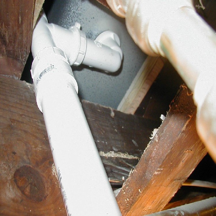 Very slow draining bath tub