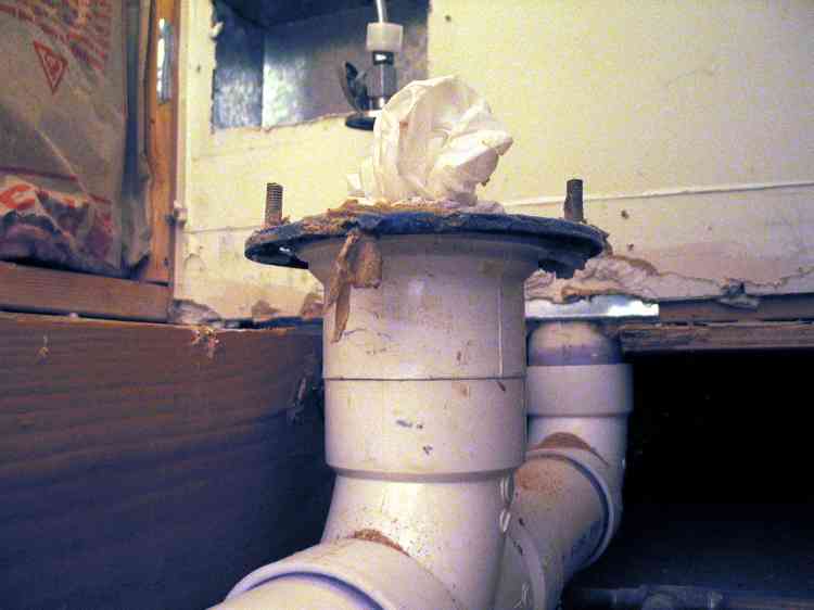 How to replace closet flange